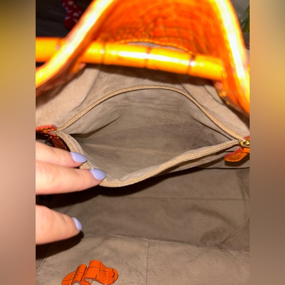 Brahmin Dee Dee Croc Leather Bucket Shoulder Bag - Picture 8 of 10